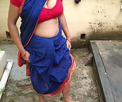 Maid in saree outdoors, reintroduce pissing, fingering
