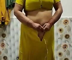 Indian Mature Aunty Changing Clothing