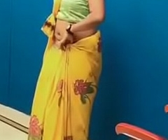 Swathi naidu sexy dance in saree