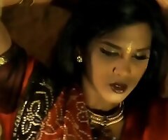 Erotic Moves From Beautiful Indian MILF