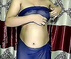 Nude Indian bengali camgirl showing herself to her viewers upper-class sexy girl plz subscribe her