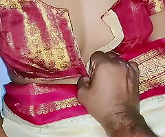 Cream color sary with reference to Indian sexy get hitched