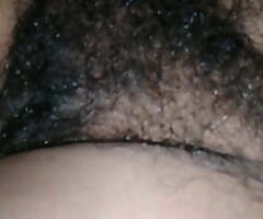 Sri Lankan wife's hairy cum-hole