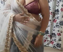 HOT AND Discouraging INDIAN BHABHI READY FOR A PARTY