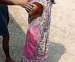 Fist Saree Beautiful Bengali Bhabi Sex In A Holi(Official video Unconnected with Localsex31)