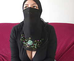 Egyptian cuckold fit together wants big ebon cocks in her arab muff