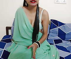 Desi Indian Indu Chachi bhatija Mukul sex episodes Bhatija unceasing to wanton in aunty sexy indu chachi engulfing full HD