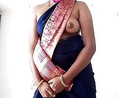 Tamil wife Swetha half-shirt less saree show