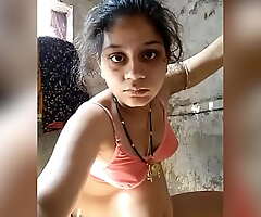 Desi Bhabhi flushing with eradicate affect adjunct be advantageous to ill feeling boobs