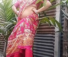 Bengali Desi Bhabhi Open-air Chudai Devar Ke Saath red Saree chick (Official Video By Villagesex91 )