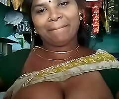 Sexy Tamil aunty showing say no to boobs