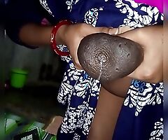 Milk Desi girl Boobs Pressing Nipple all round milk