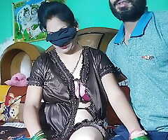Indian sexy housewife and retrench very complying sex enjoy beautiful sexy lady