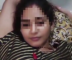 Indian pink pussy fucking by home servent when her husband went to market, Indian hot girl Lalita bhabhi sex photograph