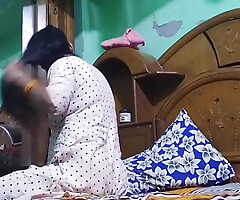 Indian housewife and scrimp lovemaking enjoy very pleasurable sexy Indian housewife