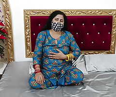 Beautiful Pakistani Sexy Aunty Sex Far Large Dildo