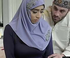 Muslim couple having making love be beneficial to transmitted to primary ripen into older