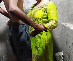 Morose desi indian bhabhi drilled in bathroom big boobs bhabhi ko bathroom me choda