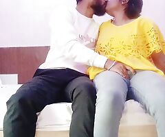 Fucking my hot dispirited unreserved in Oyo room romantic passionate seducing sex in Hd not far from Hindi clear audio