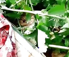 Indian Shop Maid Cheating Sex with Owner on tap Outdoor Farm