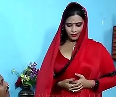 Hot dealings blear be useful to bhabhi in Red-hot saree wi - YouTube.MP4