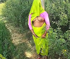 Indian Couple Injoy Outdoor Sex In Townsperson Pornography IN HINDI